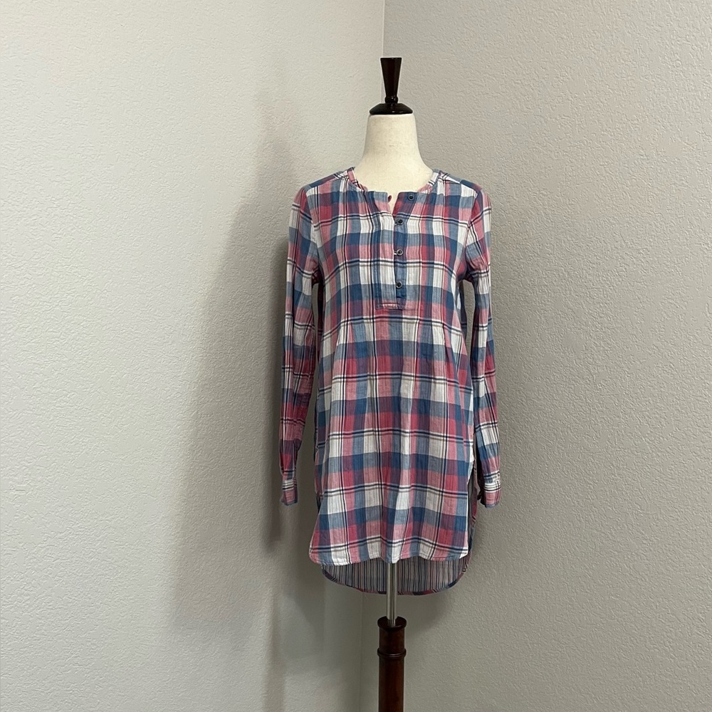 Holding Horses Plaid Tunic Top